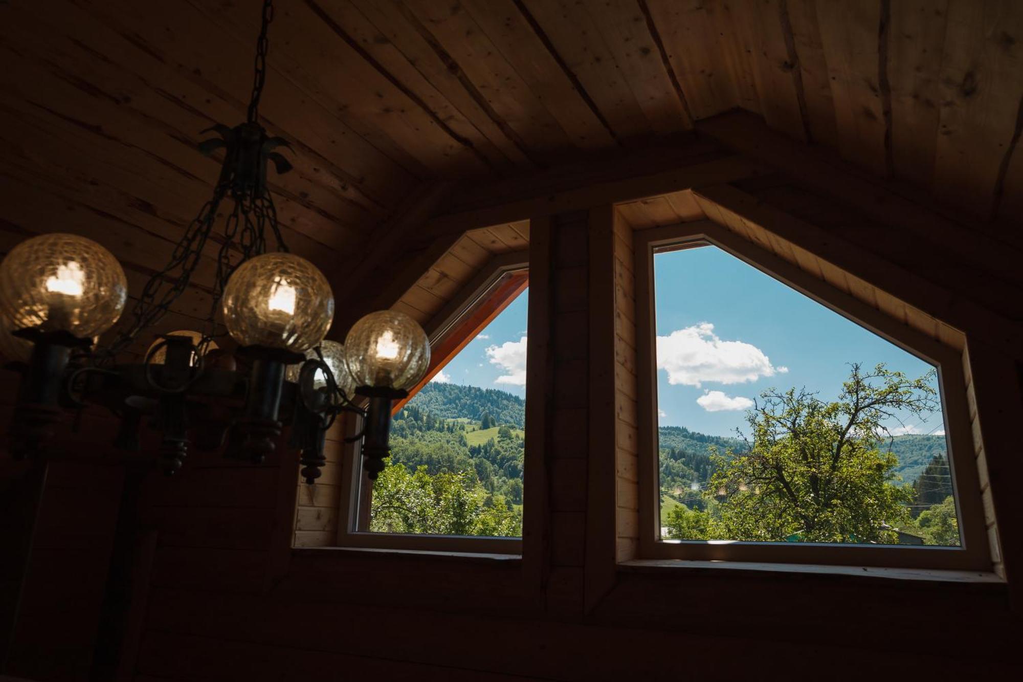 Villa Хата Різьбяра Byalobereska Habitación foto